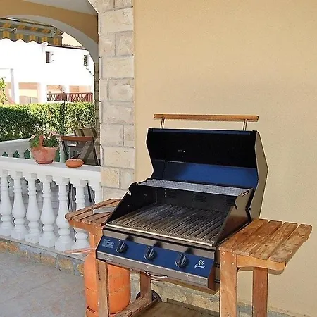 In With Terrace, Air Conditioning, Wifi, Washing Machine Apartmán