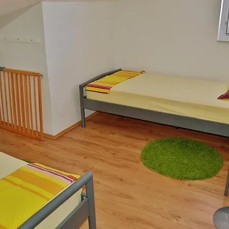 In With Terrace, Air Conditioning, Wifi, Washing Machine